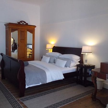 Breeze Inn Guesthouse Kiddʼs Beach 외부 사진