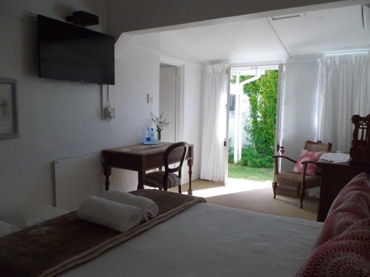 Breeze Inn Guesthouse Kiddʼs Beach 외부 사진